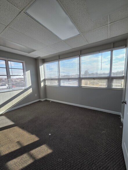 More Photos Of 8400 Bustleton Ave, Philadelphia Medical For Lease