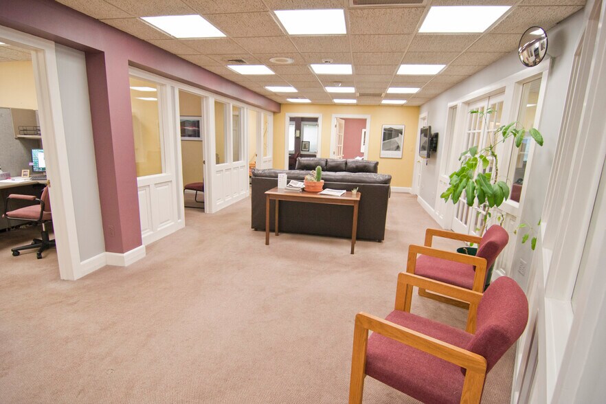 More Photos Of 955 Lincoln Ave, Glen Rock Medical For Sale