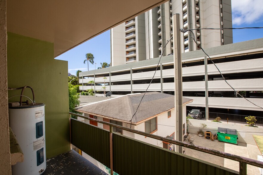 More Photos Of 287 Wai Nani Way, Honolulu Apartments For Sale