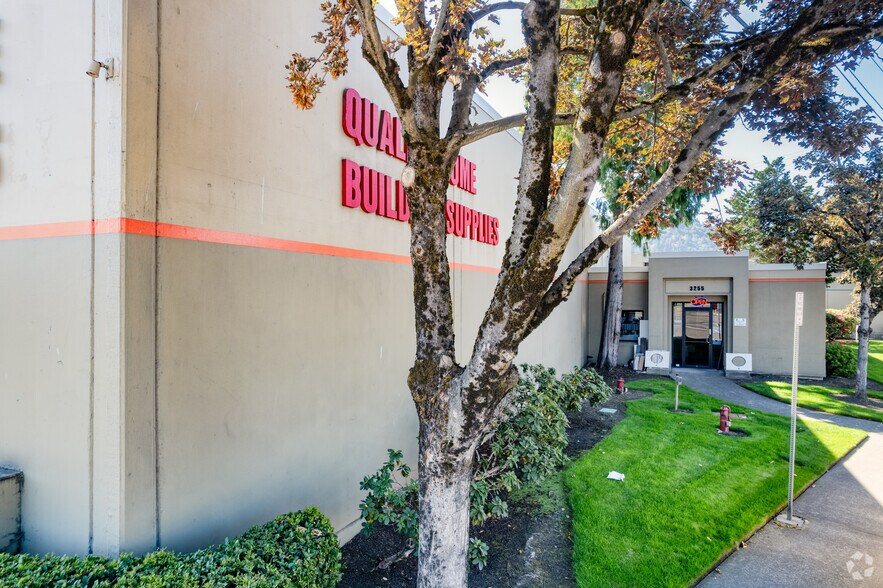 More Photos Of 3241-3255 NW Yeon Ave, Portland Unknown For Lease