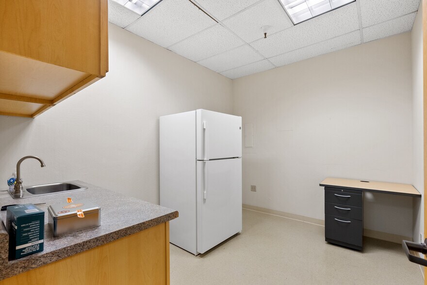 More Photos Of 289 S San Antonio Rd, Los Altos Office For Lease