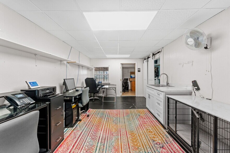 More Photos Of 1029 Sarno Rd, Melbourne Medical For Sale