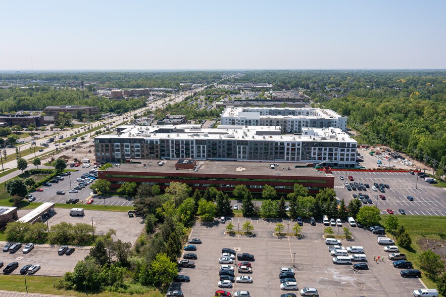 More Photos Of 6960 Orchard Lake Rd, West Bloomfield Office For Lease