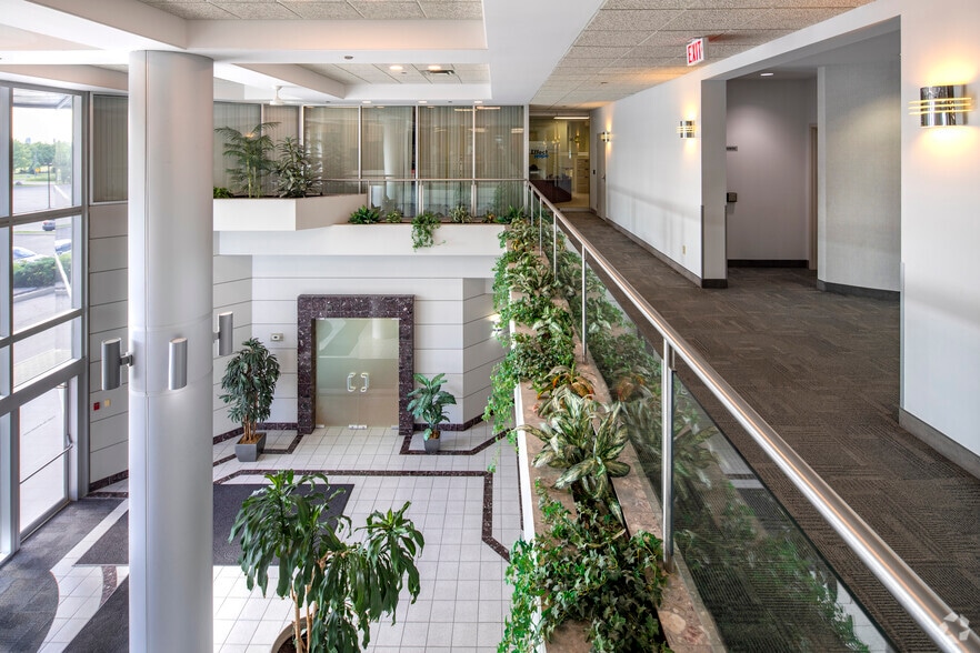 More Photos Of 90 Allstate Pky, Markham Unknown For Lease