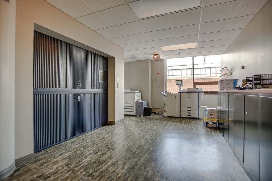 More Photos Of 1500 Paxton St, Harrisburg Office For Lease