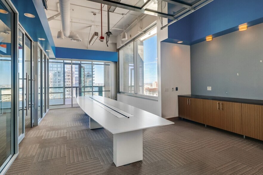 More Photos Of 1350 Columbia St, San Diego Loft Creative Space For Sale