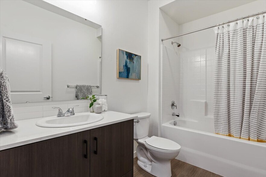 More Photos Of 9926 W Sand Hill Dr, Nampa Apartments For Sale