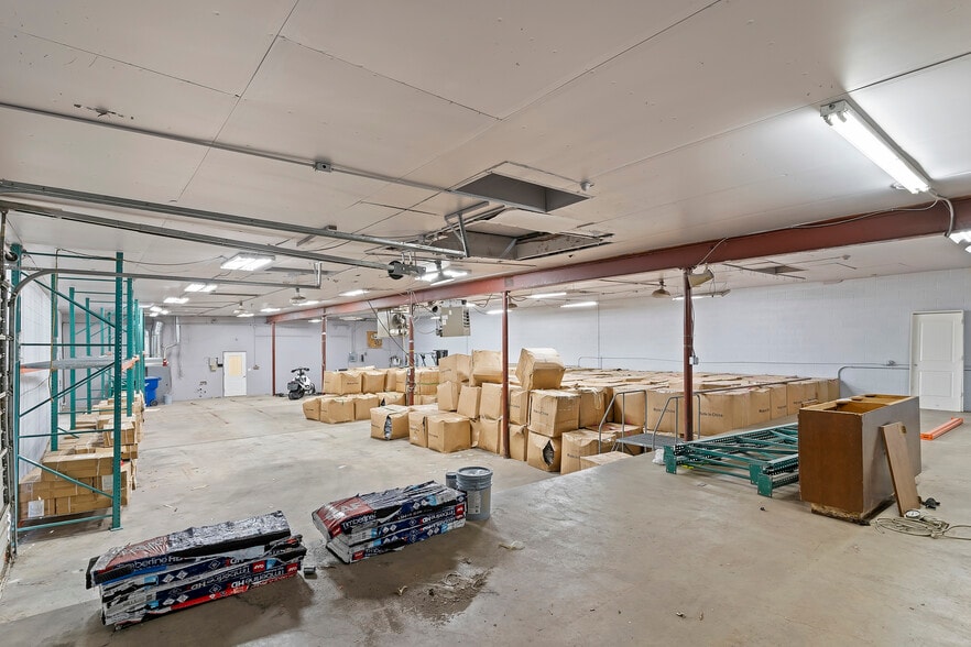 More Photos Of 151 27th St, Ogden Distribution For Lease