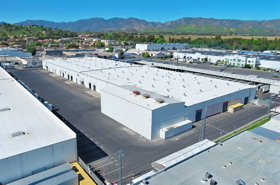 More Photos Of 12224 Montague St, Pacoima Distribution For Lease