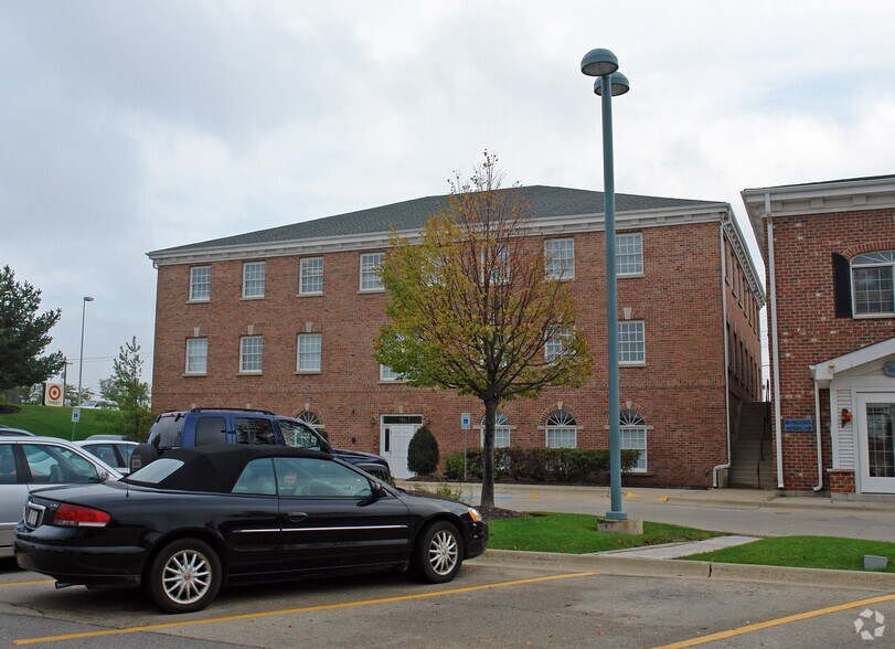 Primary Photo Of 715 Ela Rd, Lake Zurich Medical For Sale
