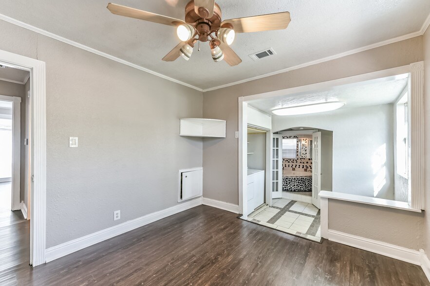More Photos Of 2745 Wagon Trail Rd, Pearland Auto Repair For Sale