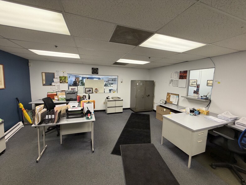 More Photos Of 106 W Broad St, Pawcatuck Auto Dealership For Sale