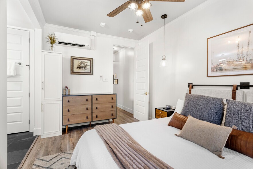 More Photos Of 782 Water St, Biloxi Office For Sale