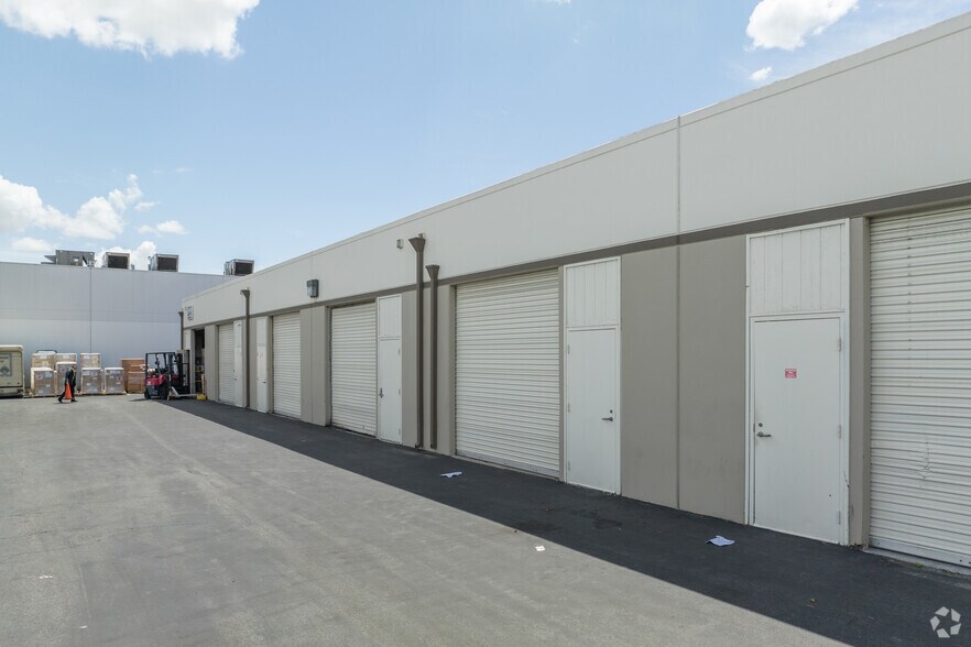 More Photos Of 20620 S Leapwood Ave, Carson Unknown For Lease