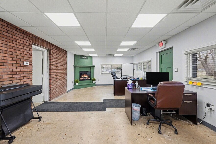 More Photos Of 5650 Jamestown Rd, Shelby Township Warehouse For Sale