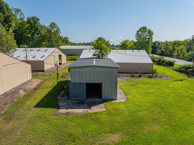More Photos Of 3825 Columbia Blvd, Bloomsburg Manufacturing For Sale