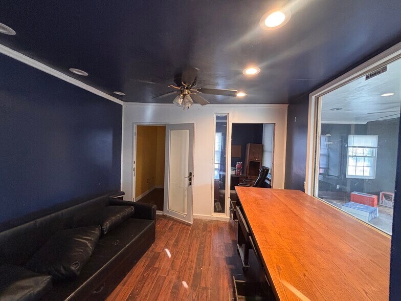 More Photos Of 1326 Furnace Rd, Linthicum Heights Industrial For Lease