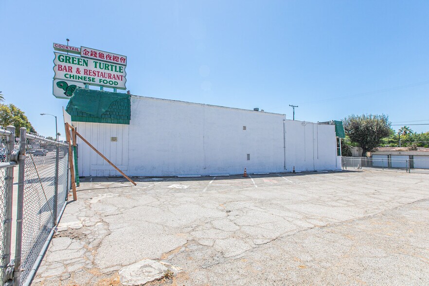 More Photos Of 11456-11464 Whittier Blvd, Whittier Restaurant For Sale