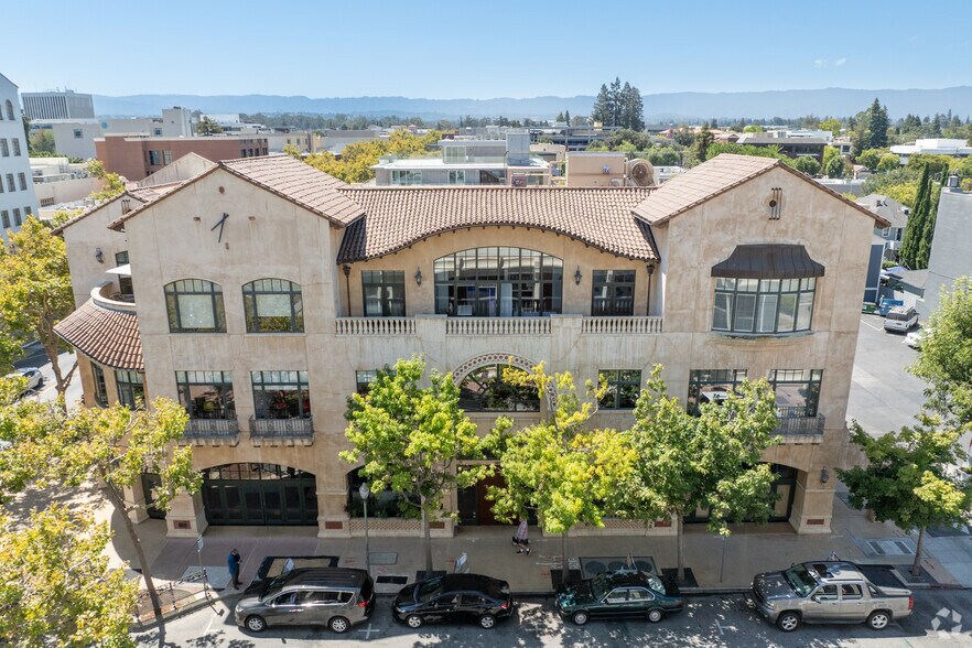 More Photos Of 499 University St, Palo Alto Office For Lease