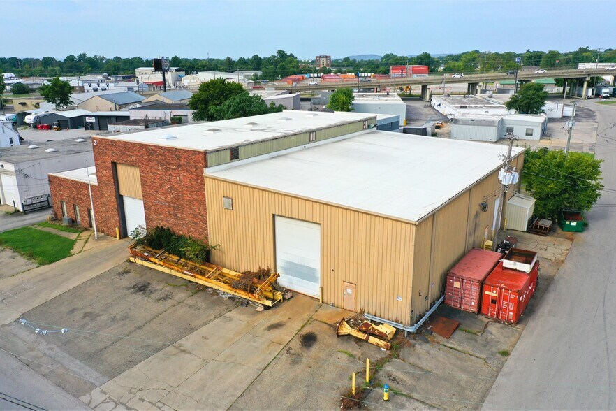 More Photos Of 4504 Illinois Ave, Louisville Warehouse For Sale