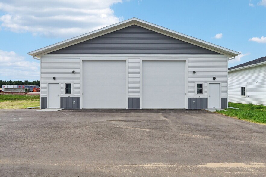 More Photos Of , Reedsburg Flex For Sale
