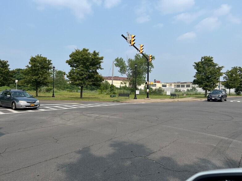 More Photos Of 901 Clinton st, Syracuse Land For Sale