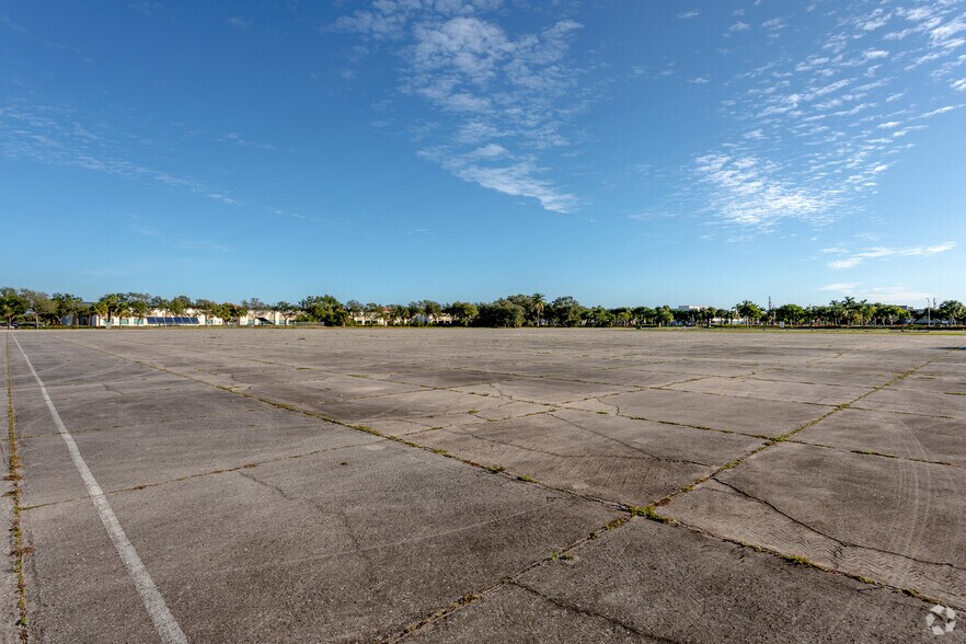 More Photos Of FAU Blvd, Boca Raton Land For Sale