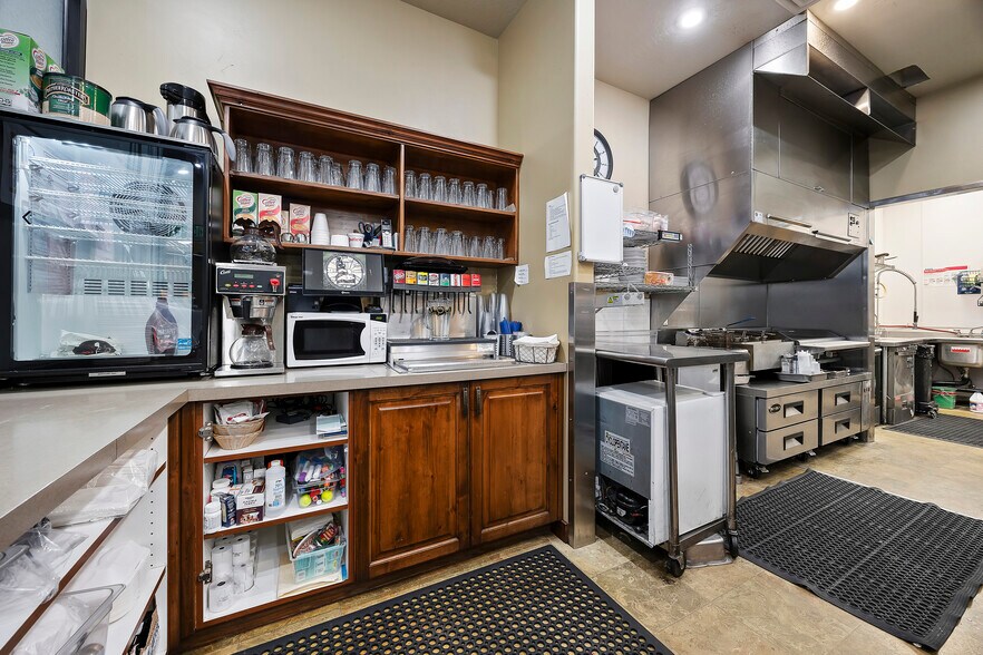 More Photos Of 4035 N 2300 E, Filer Golf Course Driving Range For Sale