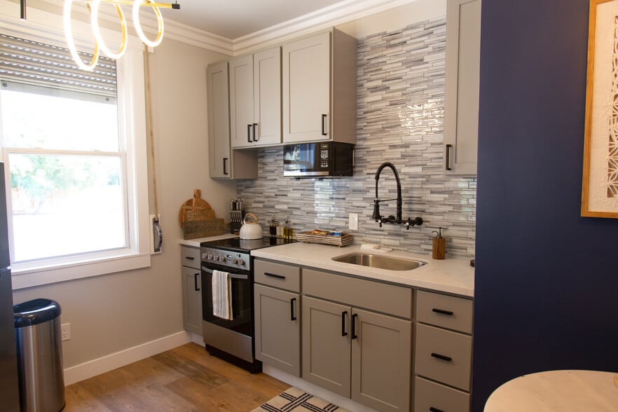 More Photos Of 12341 San Mateo Rd, Half Moon Bay Specialty For Lease