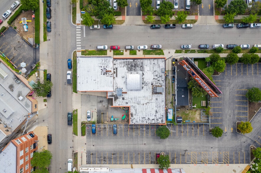 More Photos Of 1809 W Webster Ave, Chicago General Retail For Sale