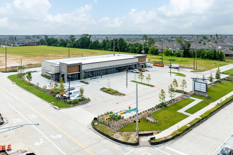More Photos Of SEC of Woodland Hills Dr @ Madera Run Parkway, Atascocita Unknown For Lease