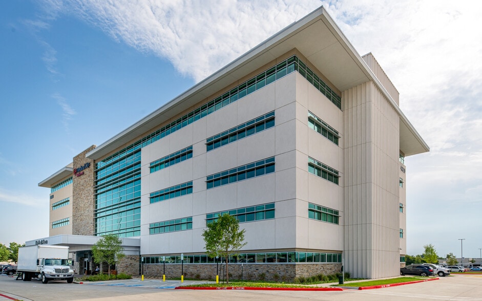 More Photos Of 4820 Medical Center Dr, McKinney Medical For Lease
