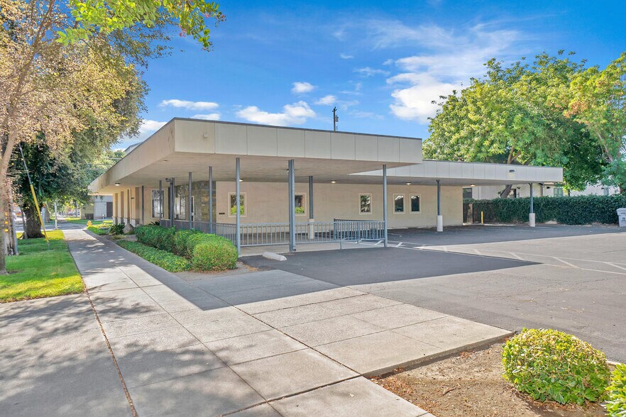 More Photos Of 222 Court St, Woodland Office For Sale