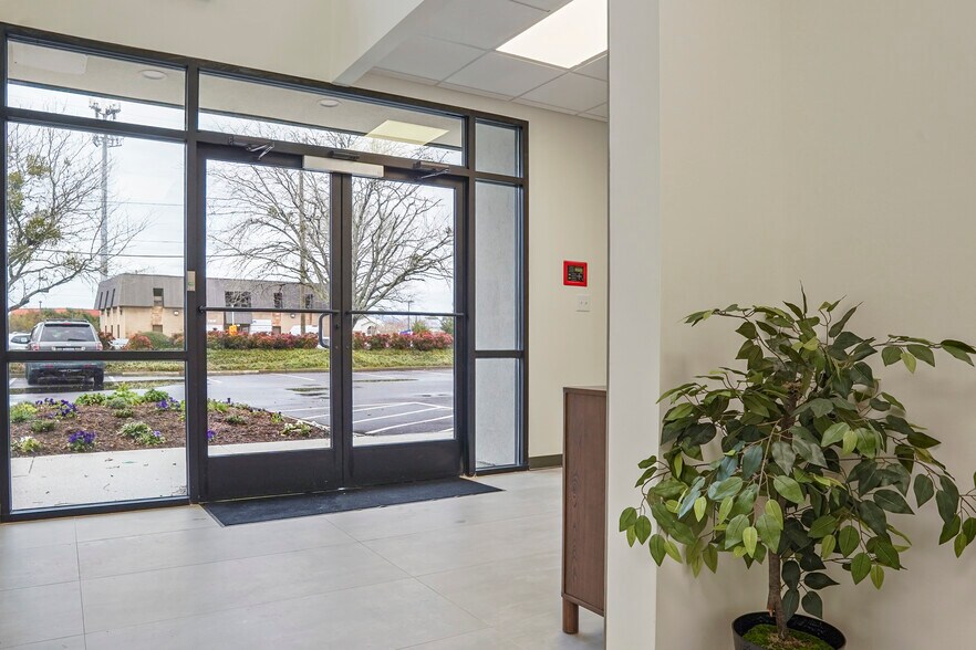 More Photos Of 123 S Lynnhaven Rd, Virginia Beach Office For Lease