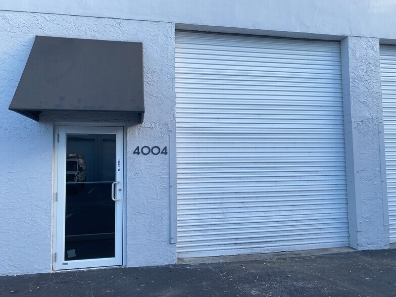 Primary Photo Of 4004 30th, Hollywood Flex For Lease