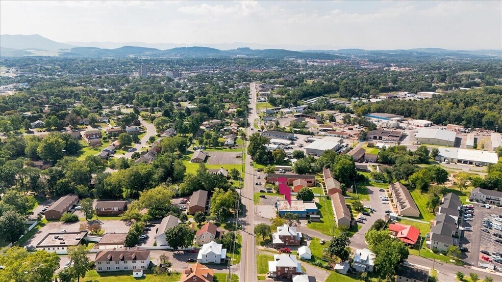 More Photos Of 991 Chicago Ave, Harrisonburg Flex For Sale
