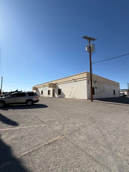 More Photos Of 7505 Lockheed Dr, El Paso Office For Sale