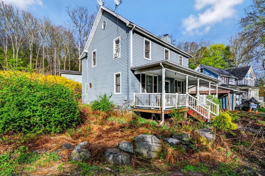 More Photos Of 768 Texas Palmyra Hwy, Hawley Specialty For Sale