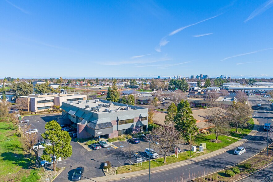 More Photos Of 3050 Beacon Blvd, West Sacramento Office For Sale
