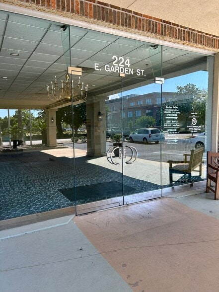 More Photos Of 224 E Garden St, Pensacola Apartments For Sale