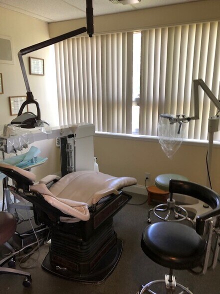 More Photos Of 125 Strawberry Hill Ave, Stamford Medical For Sale