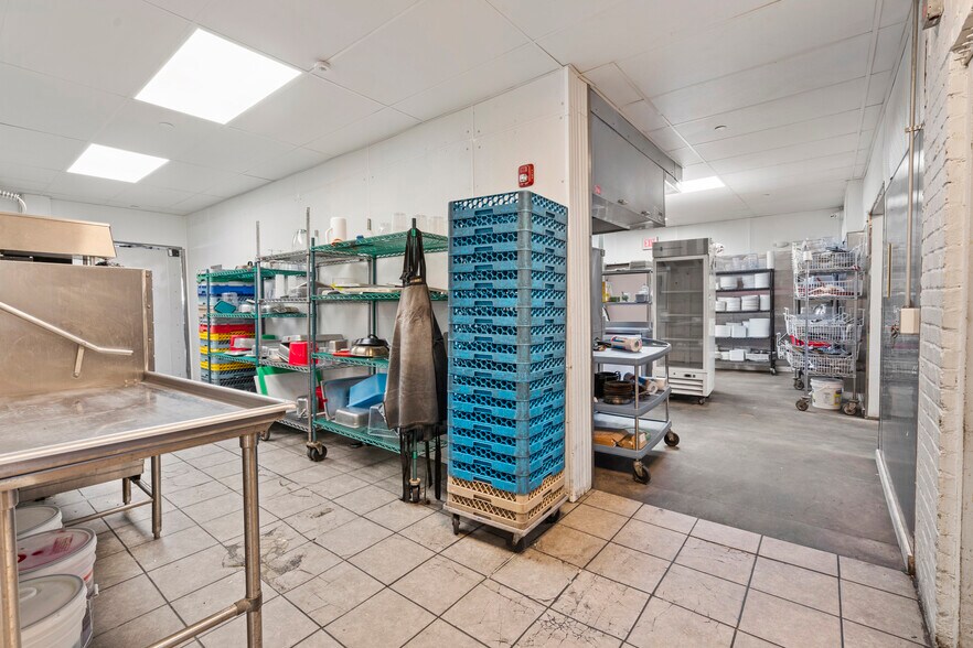 More Photos Of 500 Bridge St, Weissport Restaurant For Sale