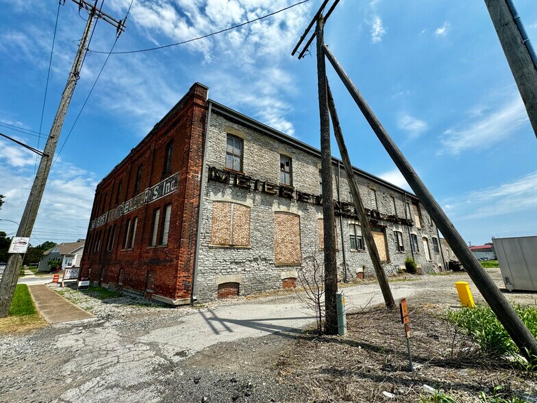 More Photos Of 1702 Campbell St, Sandusky Industrial For Sale