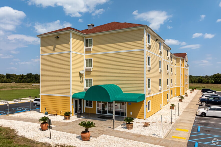 More Photos Of 111 Cajun Way, Amelia Hospitality For Sale