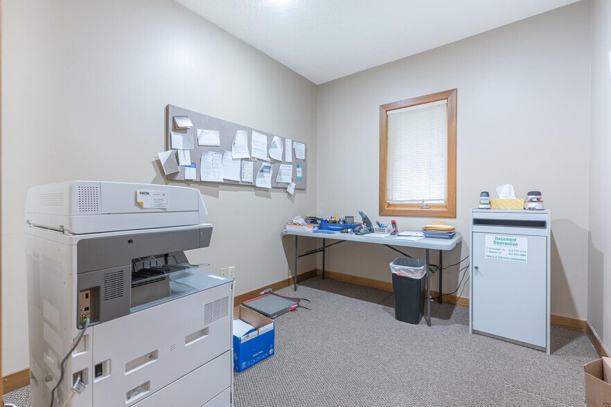 More Photos Of 7036 Corporate Way, Washington Township Office For Sale