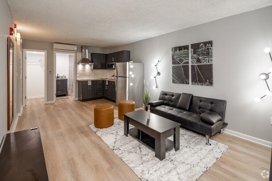 More Photos Of 803 N 2nd St, Clarksville Apartments For Lease