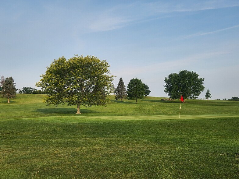 More Photos Of 7830 Knoyle Rd, Wattsburg Sports And Entertainment For Sale