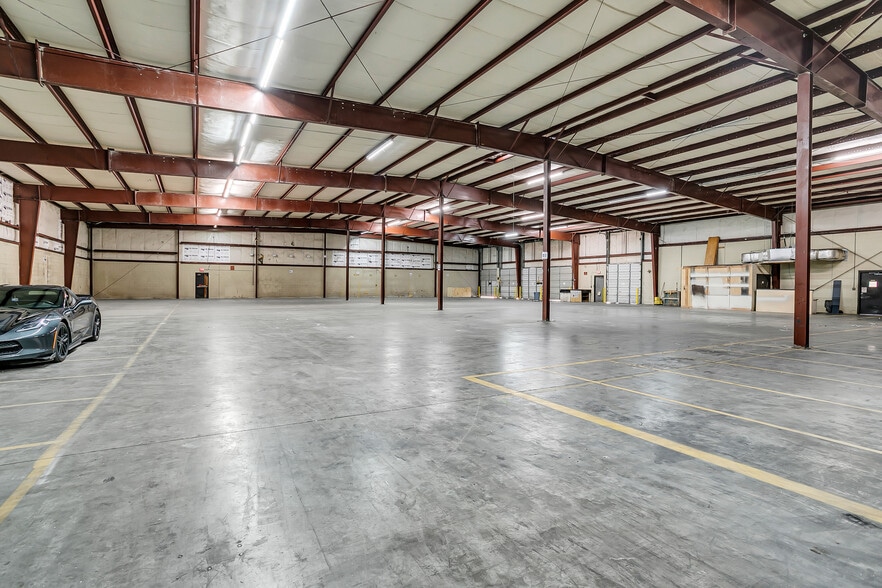 More Photos Of 2100 Commerce Dr, Cayce Warehouse For Lease