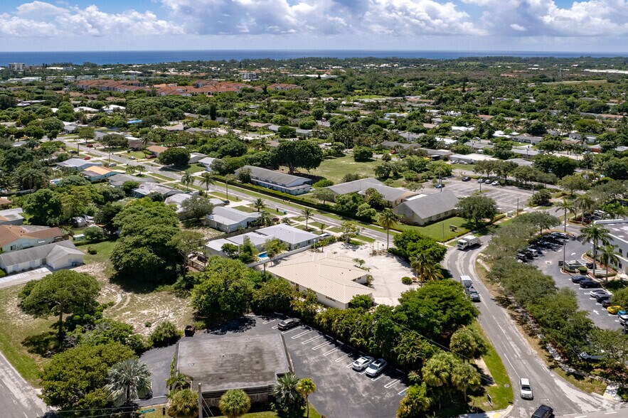 More Photos Of 101 SE 27th Ave, Boynton Beach Medical For Sale