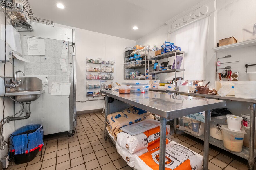 More Photos Of 745 5th St, Oakland General Retail For Sale